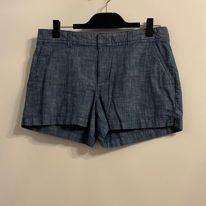 Gap chambray city short.  Size 10, 3” inseam.